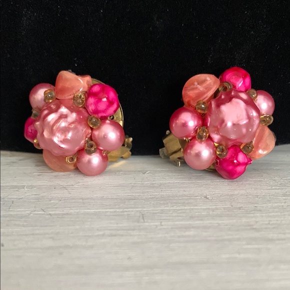 Jewelry - Vintage MCM 1950s Signed Hong Kong Pink Cluster Bead Clip On Earrings